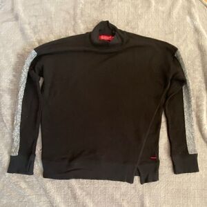 n:PHILANTHROPY black with silver stripe top